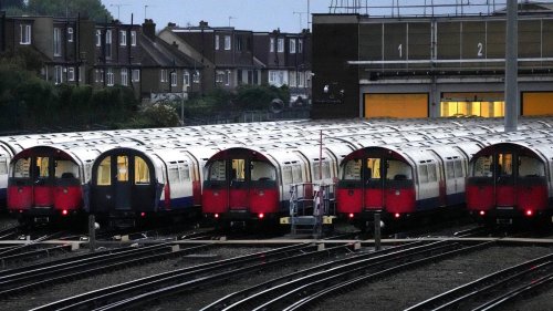 Stillstand zum Fest: Beschäftigte wollen britischen Bahnverkehr zu Weihnachten bestreiken