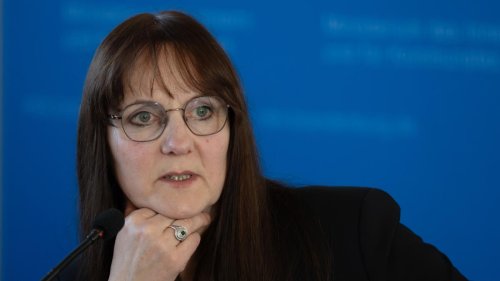 Ministerin zu spät informiert? : Brandenburger AfD als gesichert rechtsextremistisch eingestuft