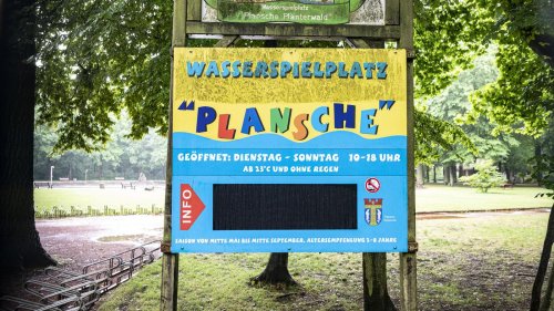 Oben ohne auf dem Wasserspielplatz: Streit um nackte Brüste in der Berliner Plansche geht weiter