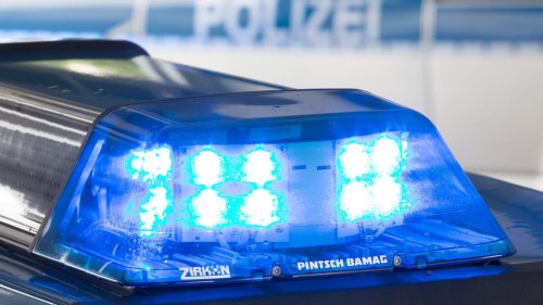Politisches Motiv: Unbekannte lassen Luft aus Reifen von zehn SUV in Berlin-Moabit ab