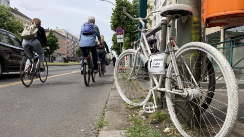 Drei Jahre nach Tod von Radfahrerin in Berlin: Lkw-Unfall auf Frankfurter Allee kommt erneut vor Gericht