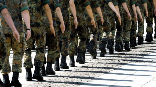 Bundeswehr schrumpft: Mehr als 4200 Soldaten quittierten 2022 vorzeitig ihren Dienst