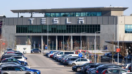 „Fronten im Tesla-Werk völlig verhärtet“ : CDU-Sozialflügel fordert Vermittlung durch Arbeitsministerin Bärbel Bas