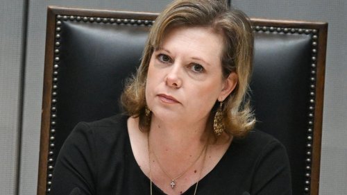 Beschimpfungen, Beleidigungen, Provokationen: Parlamentspräsidentin kritisiert aggressive Stimmung