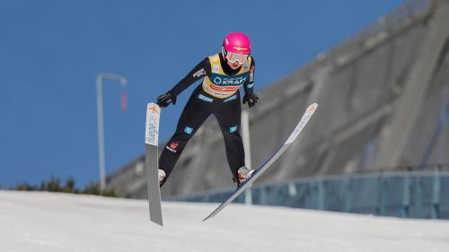 Weltcup am Holmenkollen: „Wow“: Kombiniererin Armbruster gewinnt mit 19 Gesamtweltcup