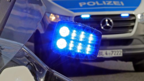 Vandalismus in Potsdam: Unbekannte beschmieren Autos, Haustüren und Zäune in Teltower Vorstadt