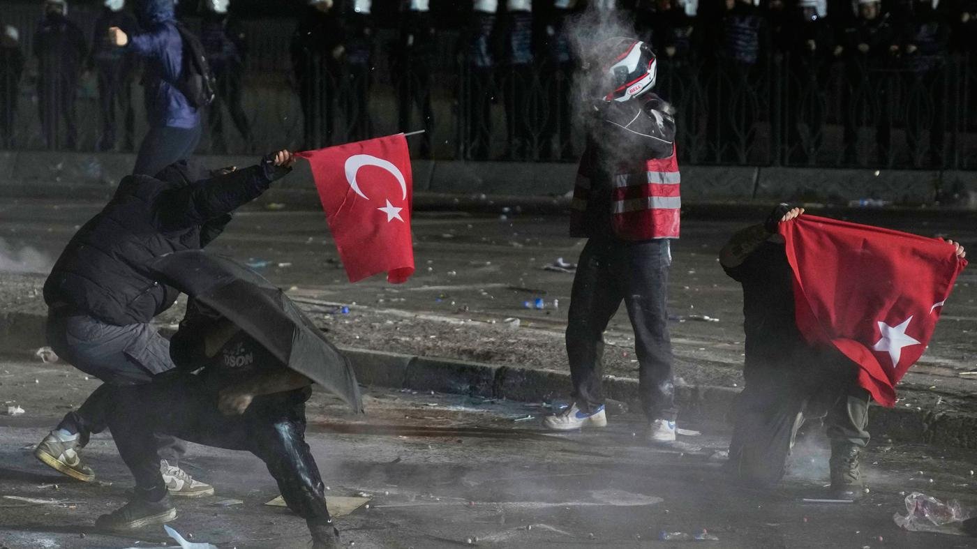 Proteste gegen Erdogan: Politisches Klima in der Türkei heizt sich weiter auf