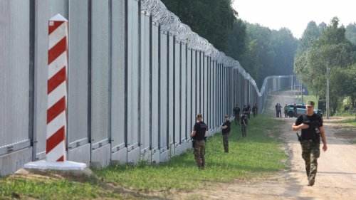 „Zäune müssen denkbar sein“: EU-Parlamentarier fordern neue Flüchtlingspolitik