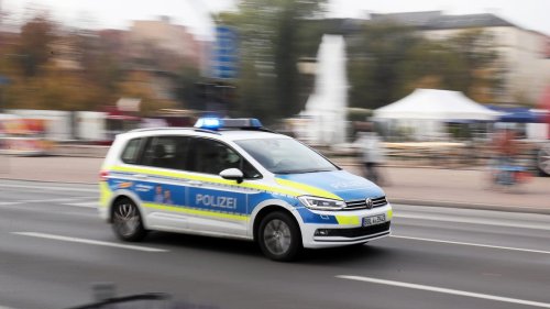 74-Jähriger schwer verletzt: Radfahrer in Potsdam von Auto angefahren