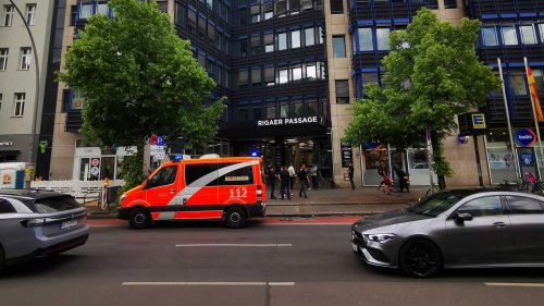 Feuer im Rathaus Friedrichshain-Kreuzberg: Polizei ermittelt wegen Verdachts auf schwere Brandstiftung