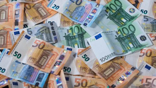 Bargeld und Aktien: Geldvermögen auf Rekordniveau - aber ungleich verteilt