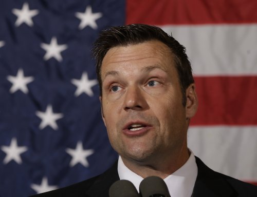 Kobach’s Office Puts Out Spanish Voter Guide With Wrong Registration Deadline