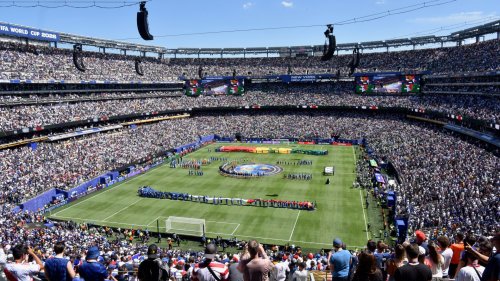 Fans all say the same thing about ‘trash’ MetLife Stadium ahead of World Cup Final