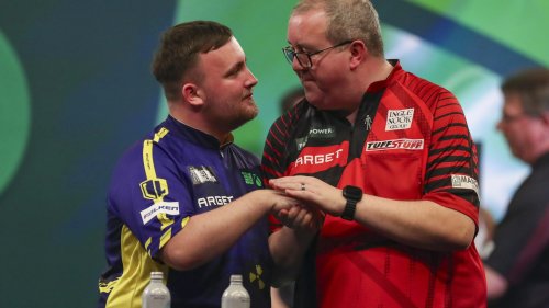 ‘Very strange’ – Stephen Bunting reveals mind games rival Luke Littler plays behind the scenes