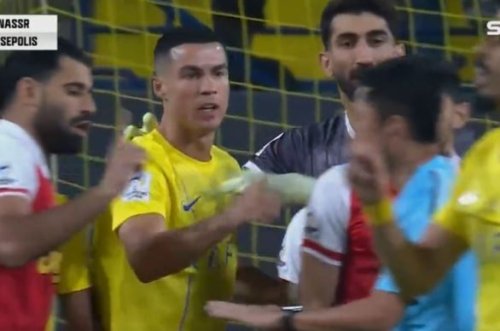 Ronaldo wins penalty but tells referee to overturn it in act of sportsmanship