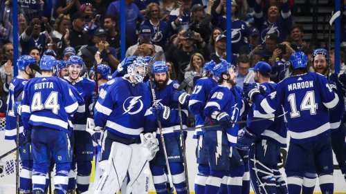 Lightning sweep Panthers, back in conference final