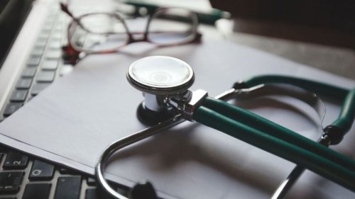 Florida surgeon removed wrong organ, killing man — and a cover-up followed, suit says