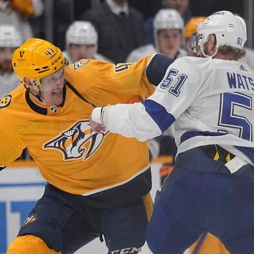For veterans phased out by salary cap, Lightning camp offers opportunity