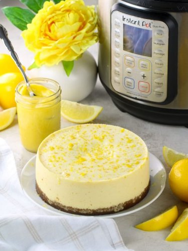 Instant Pot Lemon Cheesecake