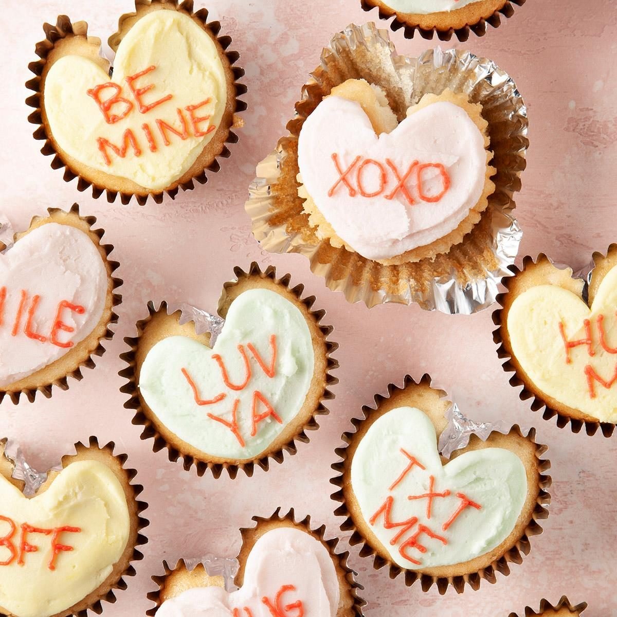 30 Valentine's Day Cupcakes We Love