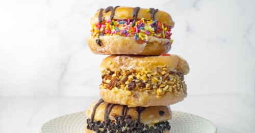 How to Make Doughnut Ice Cream Sandwiches That Are Simple But Delicious