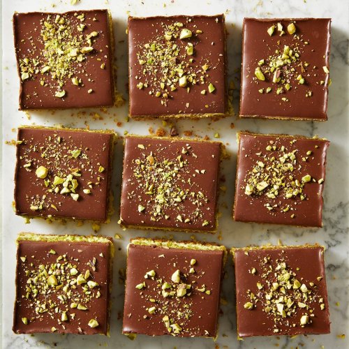 Dubai Chocolate Cheesecake Bars