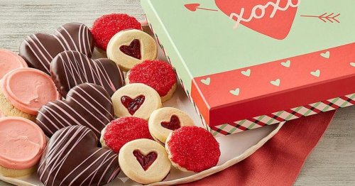 16 Valentine's Day Cookie Delivery Gifts for Your Special Someone