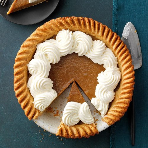 40 Midwestern Thanksgiving Desserts We Can't Get Enough Of