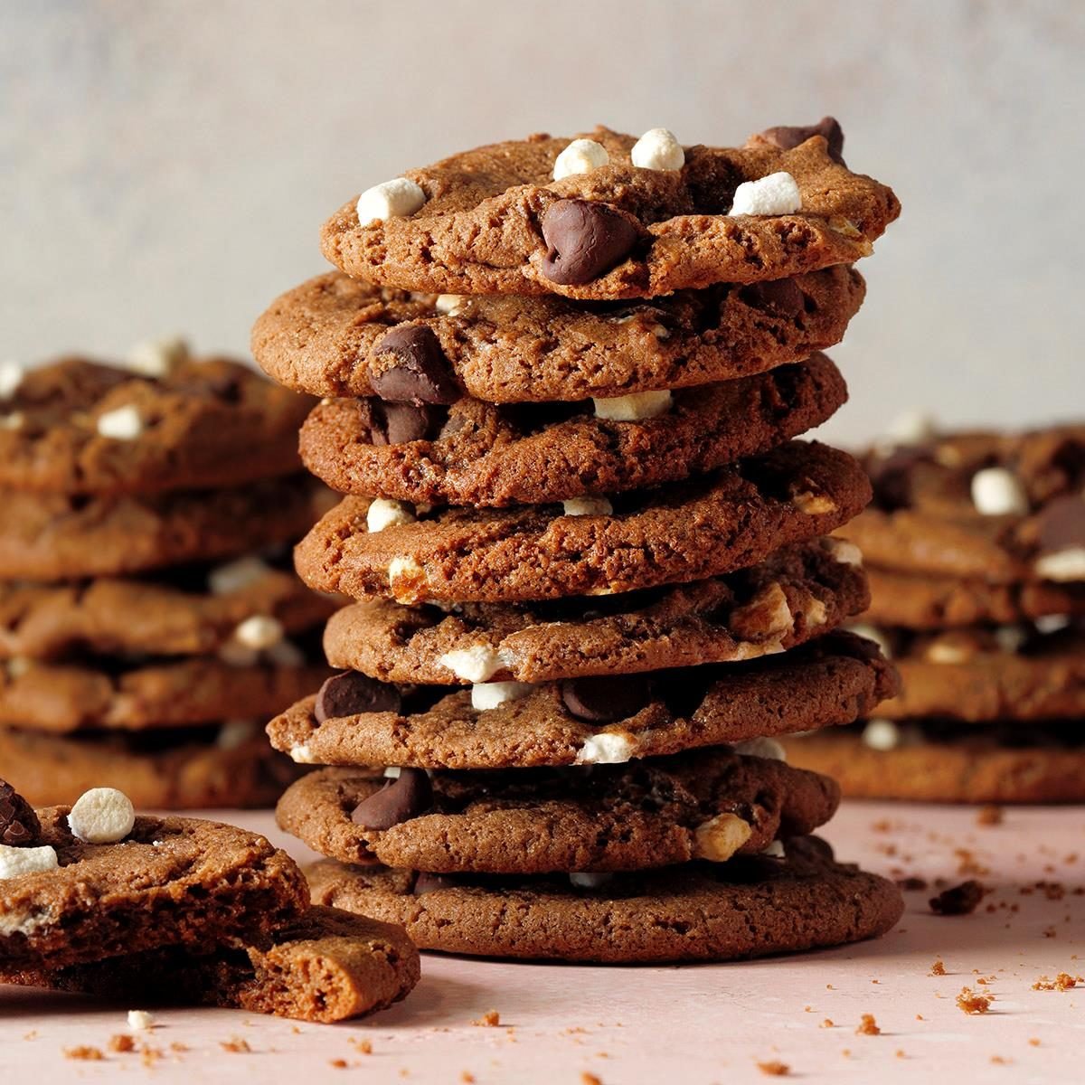 72 Quick & Easy Christmas Desserts for a Crowd