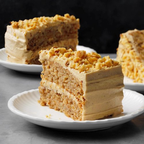 How to Make the Most Delicious Apple Spice Cake (with Brown Sugar Frosting!)