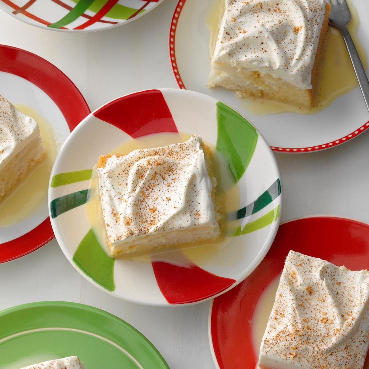 33 Easy 13x9 Desserts You'll Want to Make for Christmas