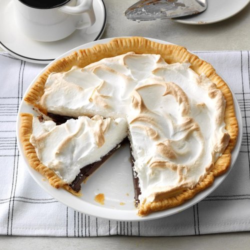 44 Vintage Pie Recipes We Still Make Today