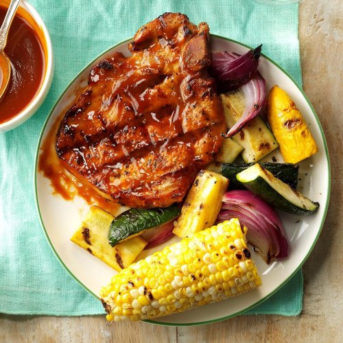 Grilled Pork Chops with Smokin’ Sauce