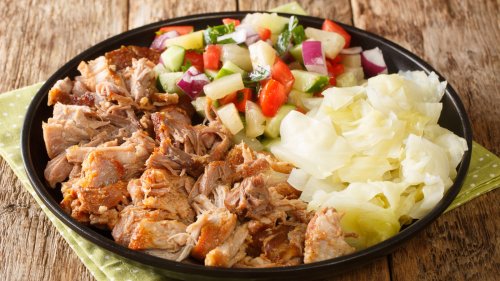 Kalua Pork Is The Juicy Hawaiian Meat That's Perfect For Sandwiches