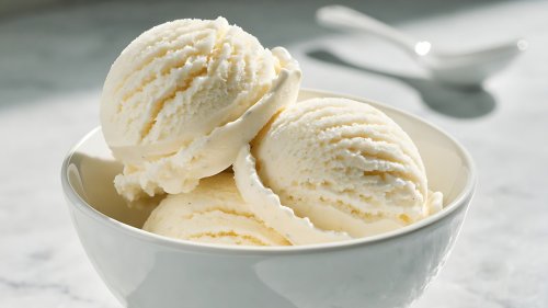 Transform Vanilla Ice Cream Into A Churro-Inspired Treat With 2 Simple Toppings