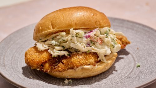 This Catfish Sandwich Is Full Of Cajun Flavor
