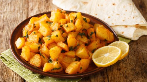 Batata Harra Is The Spicy Lebanese Potato Dish You Should Know