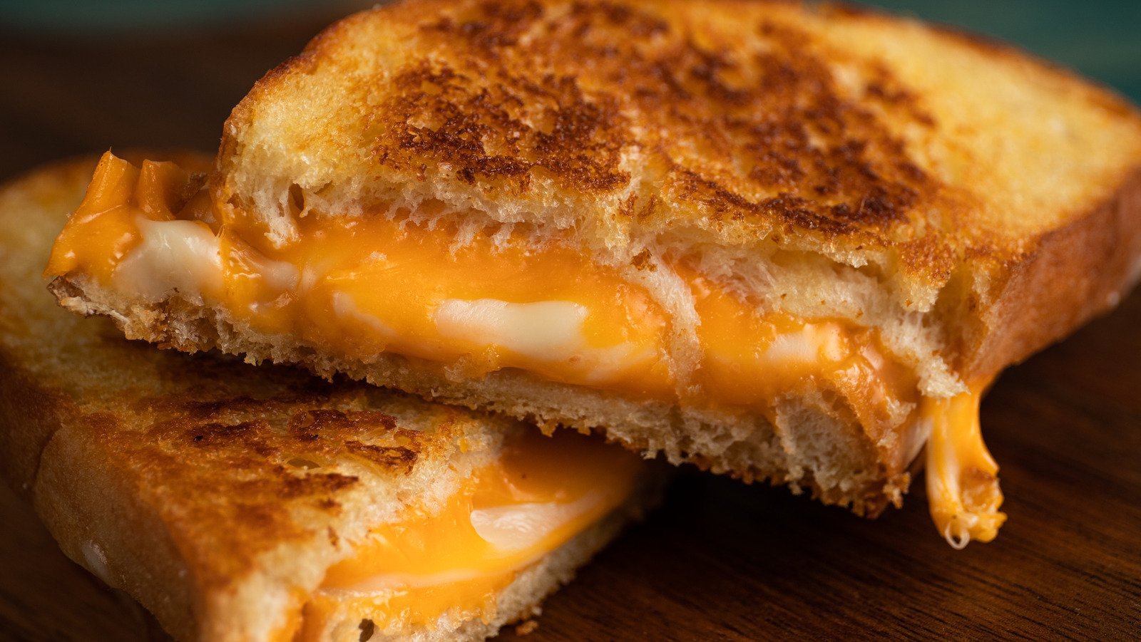 The Secret Ingredient For A Crispier Grilled Cheese