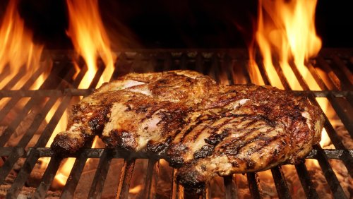 The Biggest Mistake You're Making When Grilling Chicken