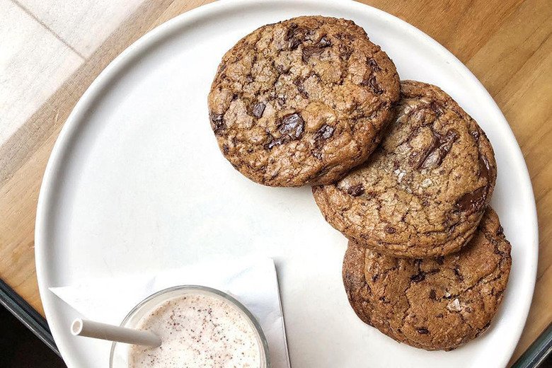 These Irresistible Chocolate Chunk Cookies Were Inspired by The Simpsons