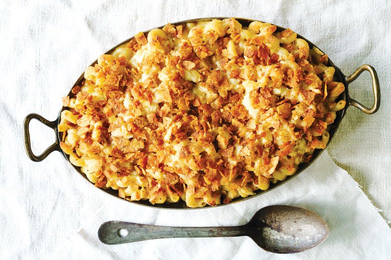 The Secret Ingredient That Makes This Mac And Cheese So Good