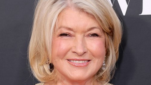 The 'Weird' Hot Dog Combo Martha Stewart Loves To Grab While In NYC