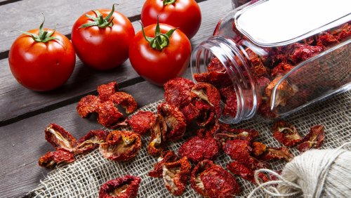 Consider Size When Timing Your Homemade Sun-Dried Tomatoes