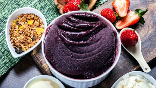 13 Best Toppings For Açaí Bowls, According To An Expert