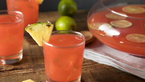 The 17th Century Rum Punch Recipe That's Remembered By Rhyme