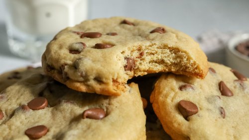 This Elevated Crumbl Chocolate Chip Cookie Recipe Is A Perfect Match