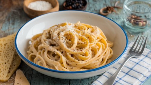 The Creamiest Cacio E Pepe Relies On One Easy Step