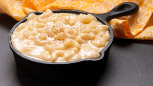 Bourbon Is The Twist Your Homemade Mac And Cheese Needs