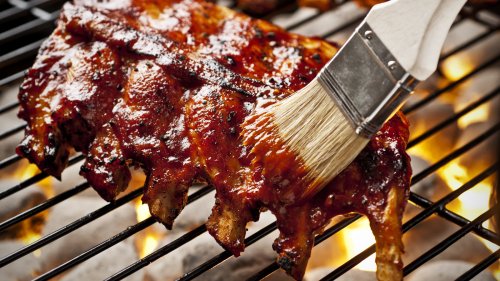 Use A Splash Of Booze To Thin Out Sticky Barbecue Sauce