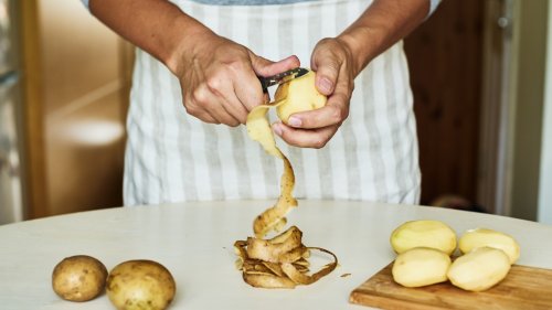13 Potato Peeling Hacks You'll Wish You Knew Sooner